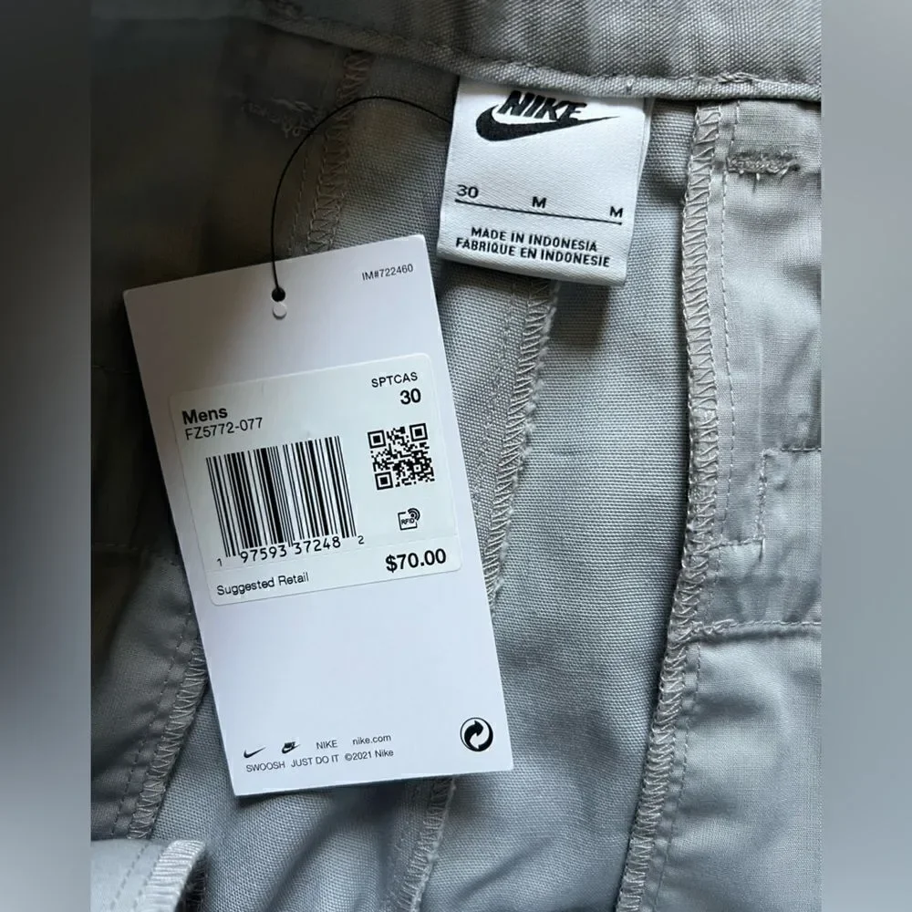 Nike club chinos